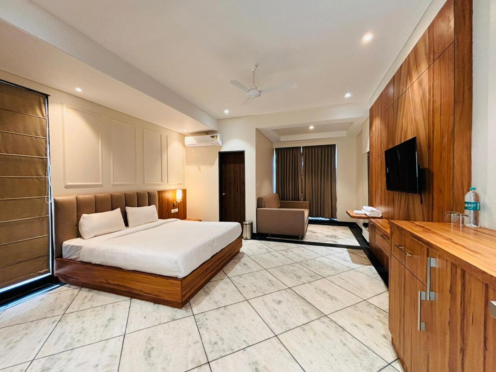 Hotel Saaj Mansion 자이푸르 외부 사진